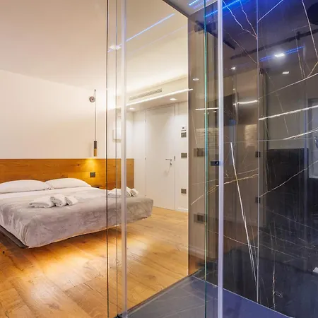 1823 Room-3